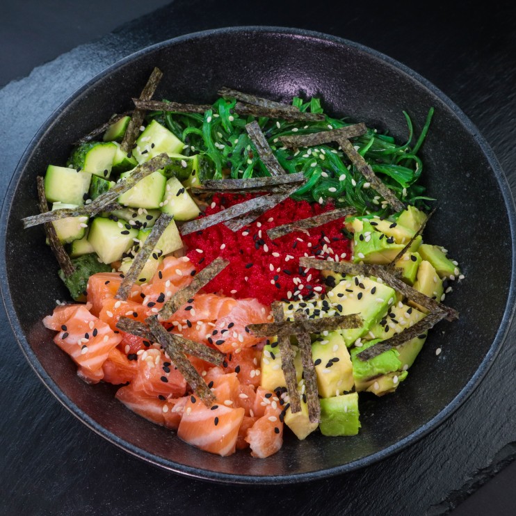 Поке-боул з лососем