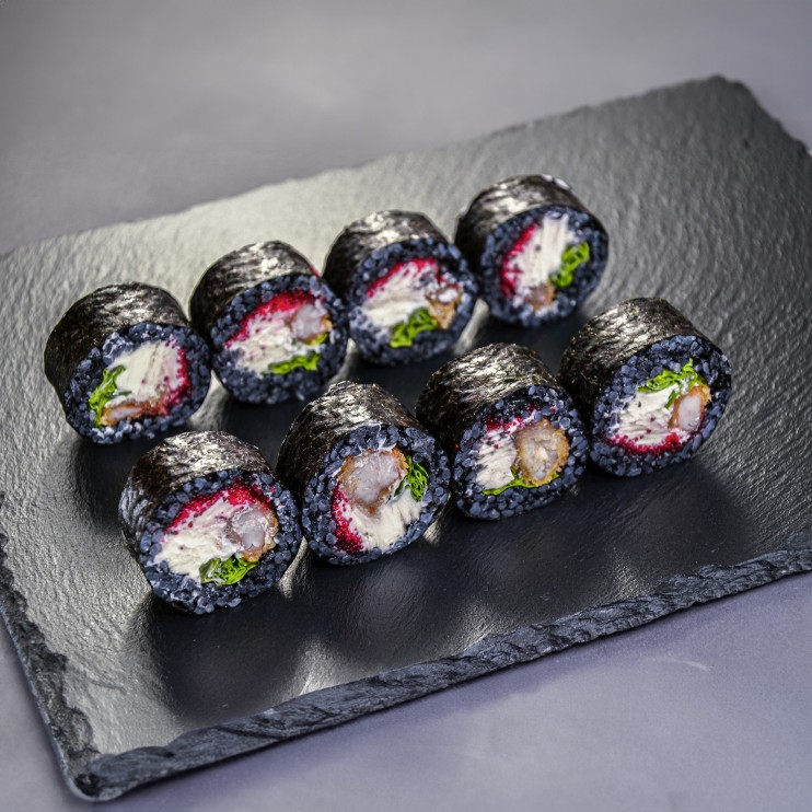 Black Roll з Тигровою креветкою в темпурі